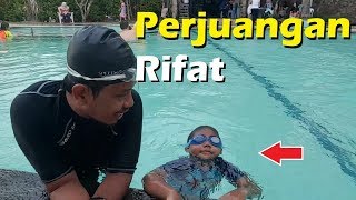 Rifat berjuang melawan rasa takut terhadap air #1