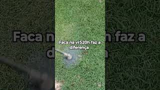 roçadeira vulcan vr520h fazendo a diferença com a faca na grama.