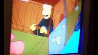 HOMERO ROBANDO EL AUTO DE MOE