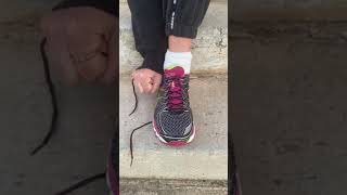 Shoelace Tying with One Hand