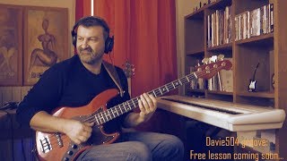 Bassistik cours de basse - Davie504/crazy fast slap solo cover