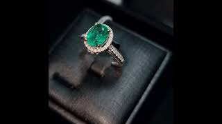 Emerald 1.91ct set with diamonds in 18k white gold ring