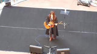 Impressed Japanese singer performed