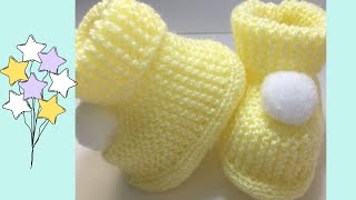 BABY SHOES IN KNITTING