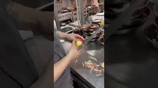 如何簡單帥氣削蘋果 Chef skills 刀功示範 反手削蘋果🤨