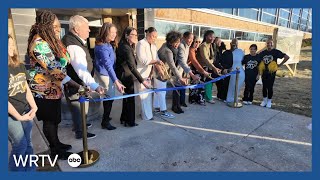 IPS opens Family Resource Center at Arlington Middle School