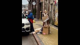 Business lady's gift changes a homeless man's life #shorts