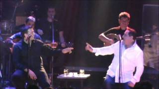 B. Karras - N. Makropoulos - Ragizei apopse i kardia (Live @ Teatro Music Hall).wmv