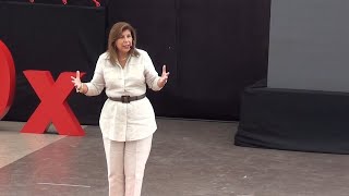 ¿Es la edad un obstáculo para las personas? | Ana Eloísa Zúñiga | TEDxSantaTecla