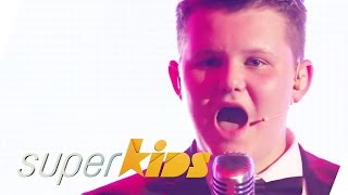 Goldfinger - Shirley Bassey (James Bond Theme by Ellis Chick 14yrs old) | Superkids