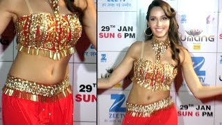 Sexy Nora Fatehi shows off her BELLY DANCING SKILLS | Video