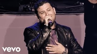 Roberto Tapia - Caminos Diferentes (En Vivo)