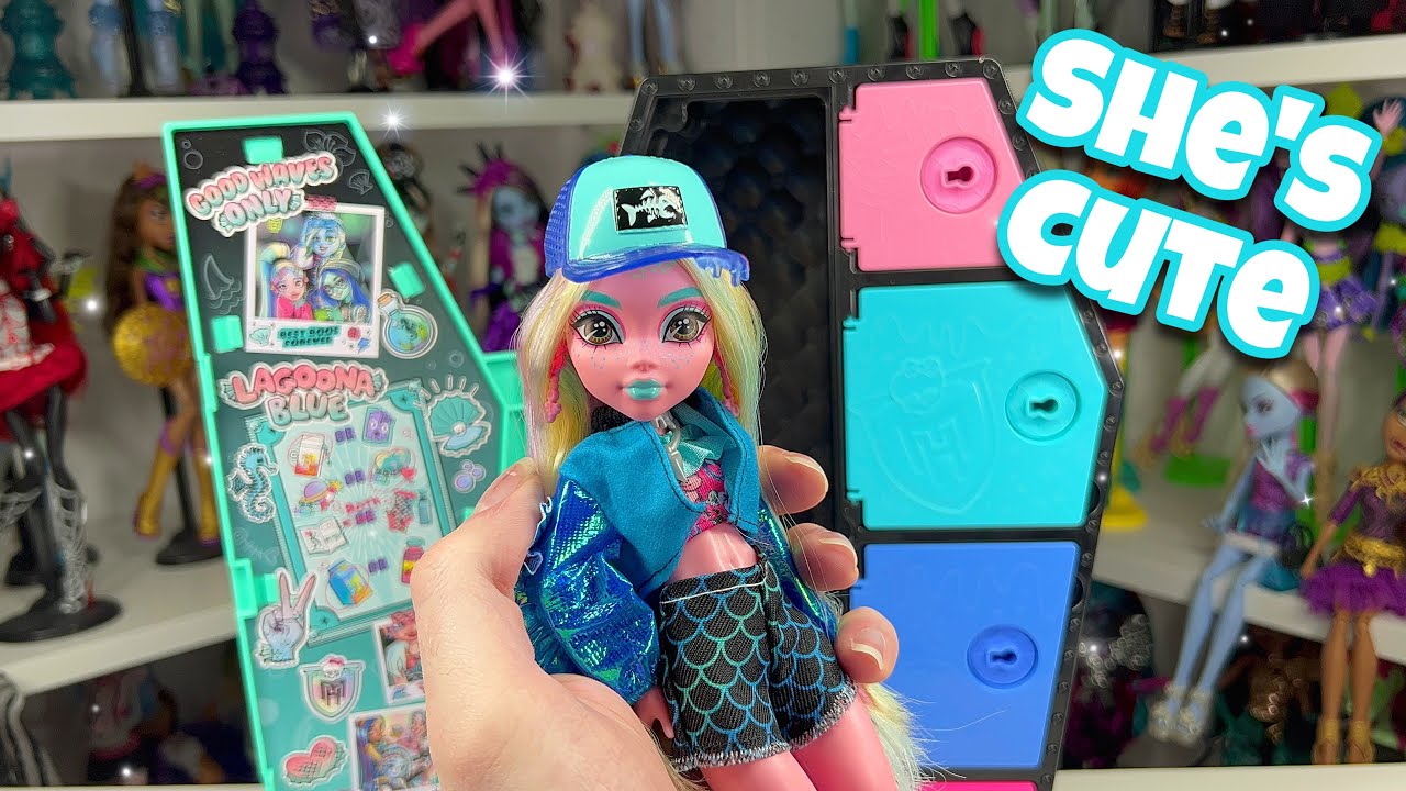 Monster High Skulltimate Secrets Lagoona Blue Doll Review! - YouTube