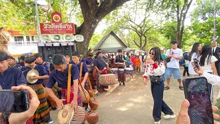 สังคีตอีสาน ปะทะ ลำใย ไหทองคำ