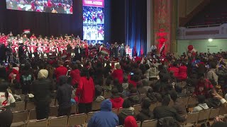 Cleveland hosts victory parade, rally for Glenville football team