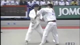 JUDO 1995 World Championships: Ki-Young Jeon 전기영 (KOR) - Hidehiko Yoshida 吉田 秀彦 (JPN)