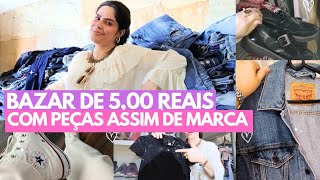 Bazar com jeans, jaquetas, botas, vestidos, saias e sandálias a partir de 5,00 reais .