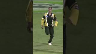 Shoaib Akhtar short Run up bowling style slow motion #shorts #shortvideo #trending