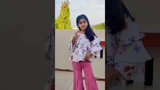 🥰Na Tu Mom Ne Pasand Na Tu Dad Ne Pasand  💕|#Tha Tha Karke# New Viral Short Video | @#Shreya Tanvi #