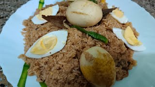 ডিমের পোলাও। Spicy Egg Pilaf. এভাবে পোলাও রান্না করলে স্বাদ আরো বেড়ে যায়।