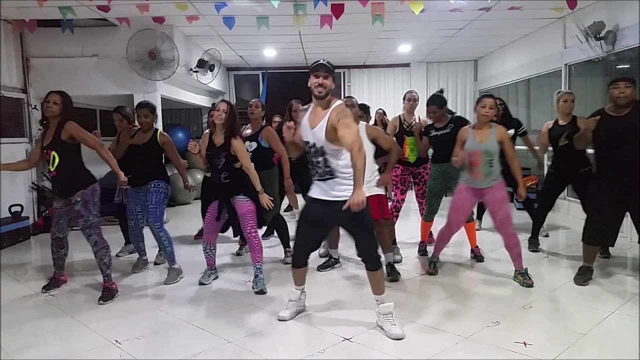 That's What I Like - Bruno Mars ( ZumbaⓇ Fitness Choreo ) - YouTube