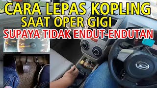 CARA MELEPAS KOPLING SAAT OPER GIGI SUPAYA LEBIH MULUS MENGGUNAKAN MOBIL MANUAL