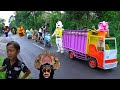 SEMUA BARONGAN KONVOI DI JALAN DI PIMPIN TRUK RAMA!!!