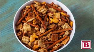 How to Make a Sweet and Spicy Snack Mix