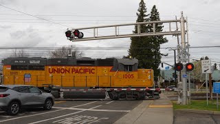 UPY 1005 Florin Flyer Local, SACRT Light Rail | Horn Rd. Railroad Crossing, Rancho Cordova CA