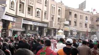 Zanjeer zani in Karbala, Arbaeen 2009 video2