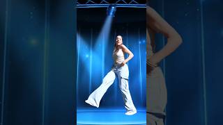 22 Year's Women Amazing Dance 😍❤️ // How To Dance Steps #shorts #dance #trending #ytshorts #reels