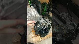 Combining the Kawasaki ZXR250 cylinder head #shorts