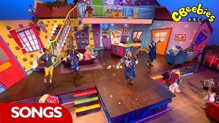 Justin's House: Wibble Wobble Song - CBeebies