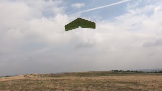 Thor Eigenbau RC Segelflug Nurflügler / Nuri beim Hangflug auf der Halde Norddeutschland