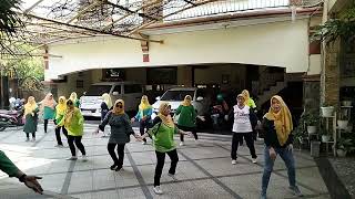 Mlaku Mlaku Nang Tunjungan// Perform Kelas E // Enjoy Line Dance