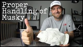 Musky Handling Tips - Vlog #3