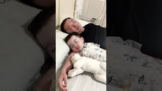 现实版的复制粘贴😂 #baby #funnycutebaby #cute #funnybaby #funnyclips #funny #funnyvideos #babycute #cutebaby