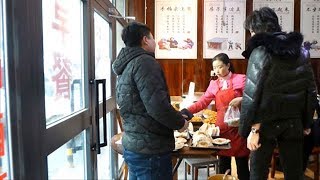 中国旅行、ウイグル自治区で朝ご飯、ウルムチ, China trip, Uyghur breakfast, Urumqi, Local food