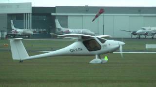 201109 Pipistrel Sinus presentation - Blois - Festival international de