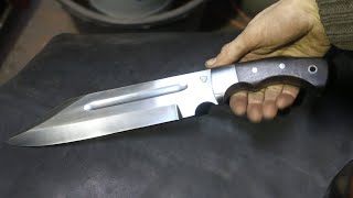 Forging a Seax Bowie knife, the complete movie.