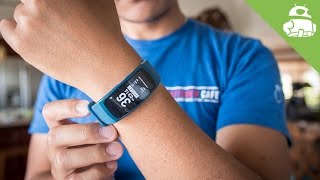 Can Samsung get fitness tracking right? | Gear Fit 2 Review!