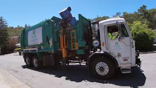 Edgar Flipping \u0026 Slamming Recycle Bins in a Peterbilt 320 Labrie Automizer!!