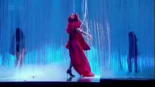 Rihanna - Only Girl, S&M y What`s My Name Brit Awards