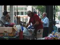 Beloved uptown food cart vendor ‘Vic the Chili Man’ retiring