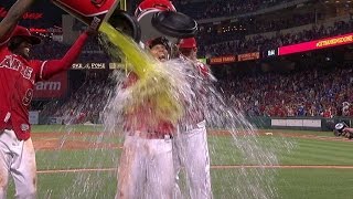 TOR@LAA: Simmons recaps big day, gets doused