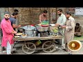 70/- Rs UNIQUE BREAKFAST | PAKISTANI 60-YEAR-OLD CHANA STREET FOOD - EGG CHANA CHOLE PLATE