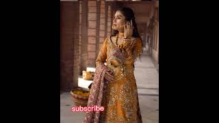 Ayeza khan viral pictures in Yellow bridal lehnga