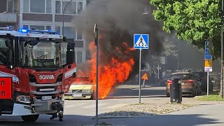 Shocking Car Fire in Örebro, Sweden Captured on Camera - May 24, 2023