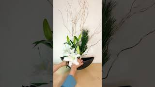 ユリを使ったお正月のフラワーアレンジメント #Shorts #ikebana  #flowers