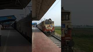 Twin BWN WAG-5 towards Bardhaman | #viral #youtubeshorts #shorts #indianrailways 🇮🇳